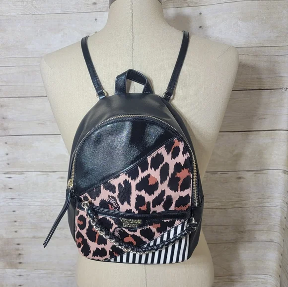 Victoria Secr -Brand New. Back pack-Het all 3 Bags Victoria main image 3